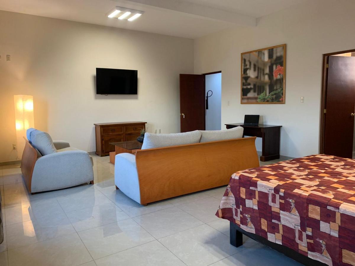 Cinco De Mayo Hotel Керетаро Екстер'єр фото